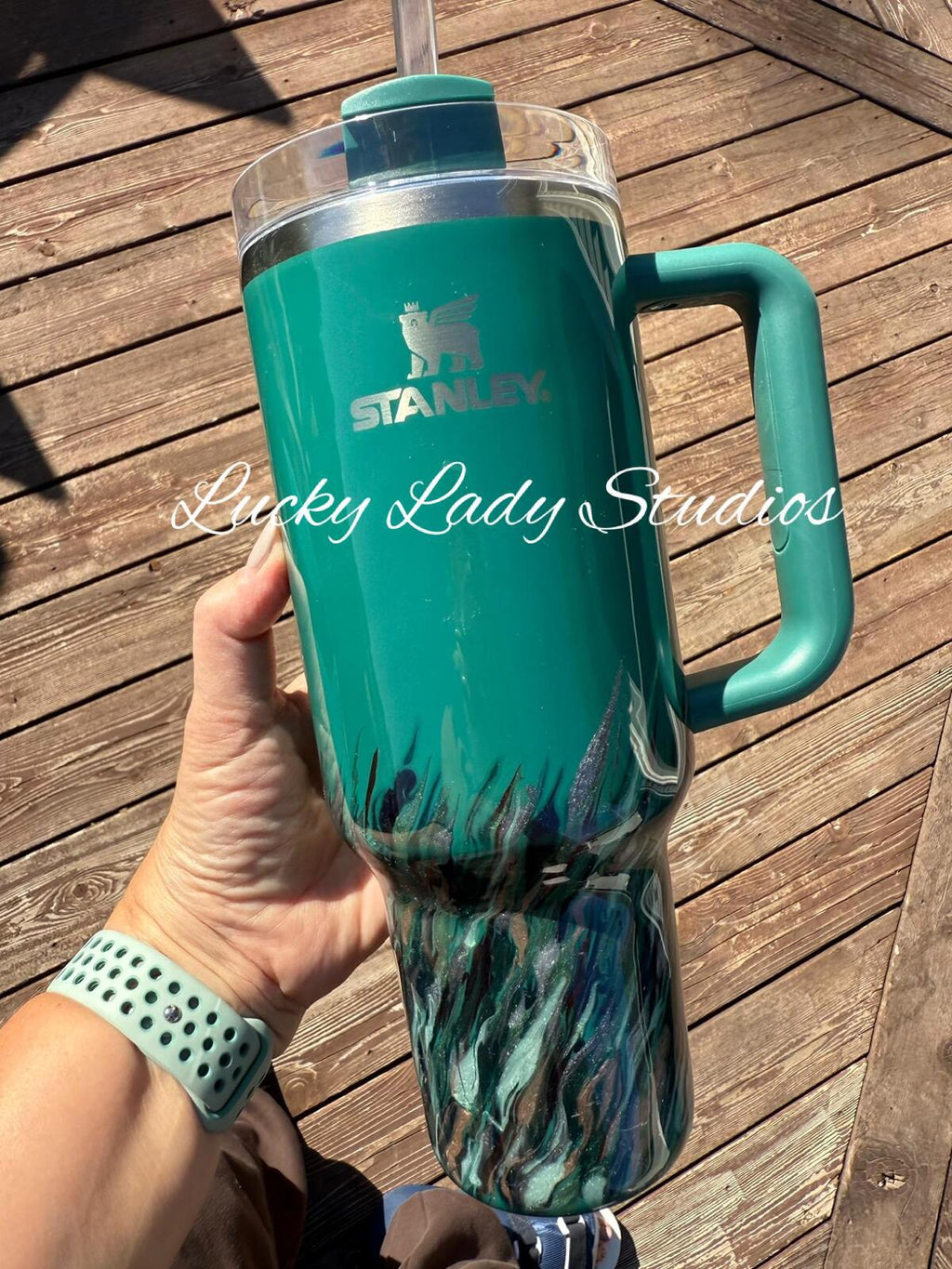 READY TO SHIP - Stanley Quencher Pine Green Hatching  - 40oz -  marble swirl micas epoxy handled quencher